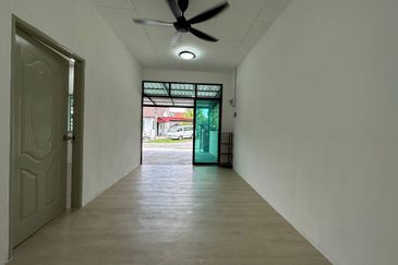 TAMAN KELISA RIA FASA 1