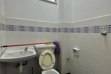 Bandar Laguna Merbok