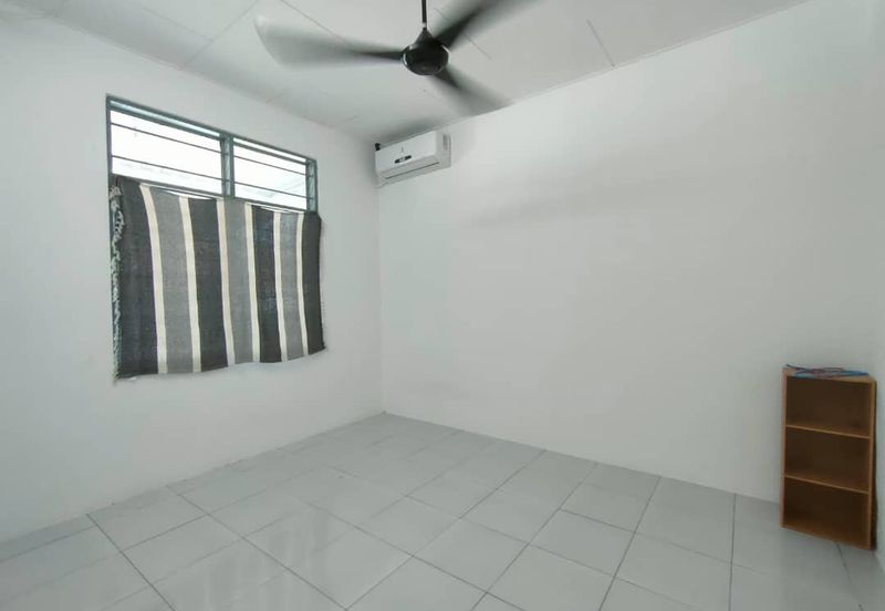 TAMAN KELISA RIA FASA 1