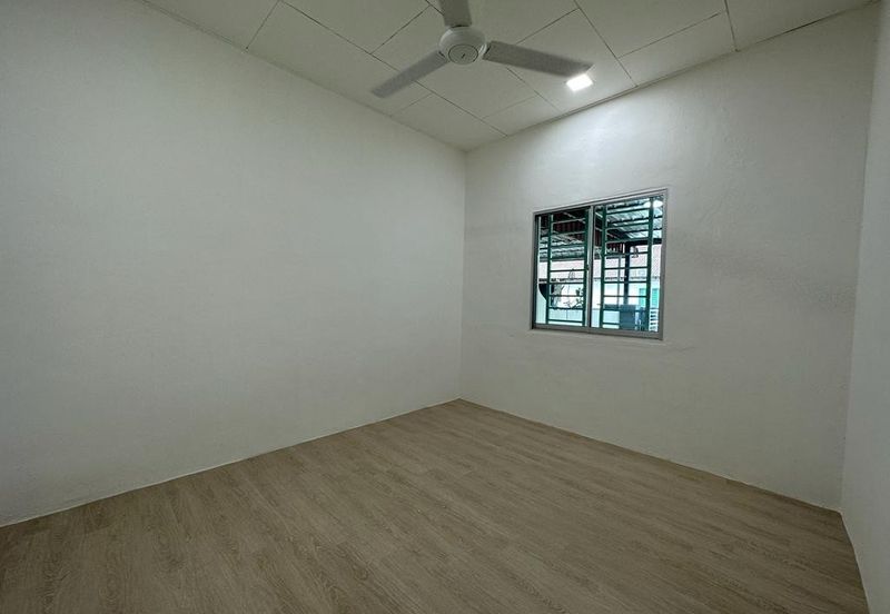 TAMAN KELISA RIA FASA 1