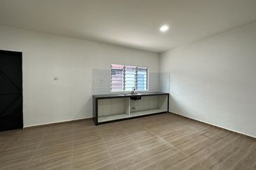 TAMAN KELISA RIA FASA 1