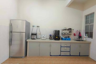 Bandar Laguna Merbok