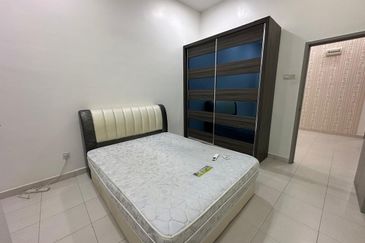 BANDAR LAGUNA MERBOK (KEMBAR)