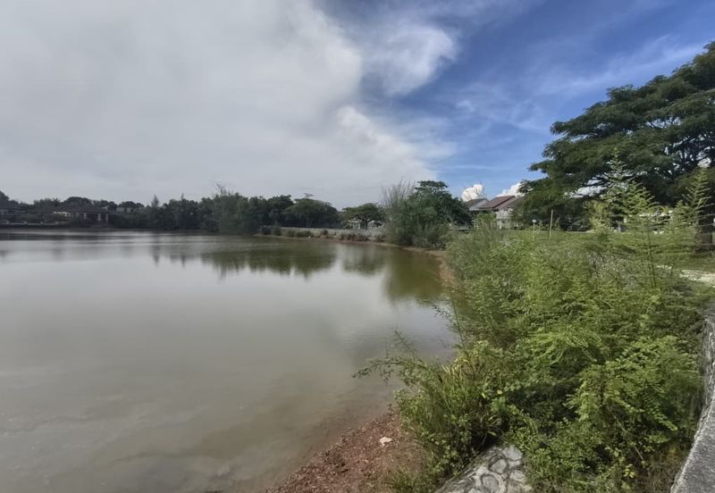 BANDAR LAGUNA MERBOK (SESEBUAH)