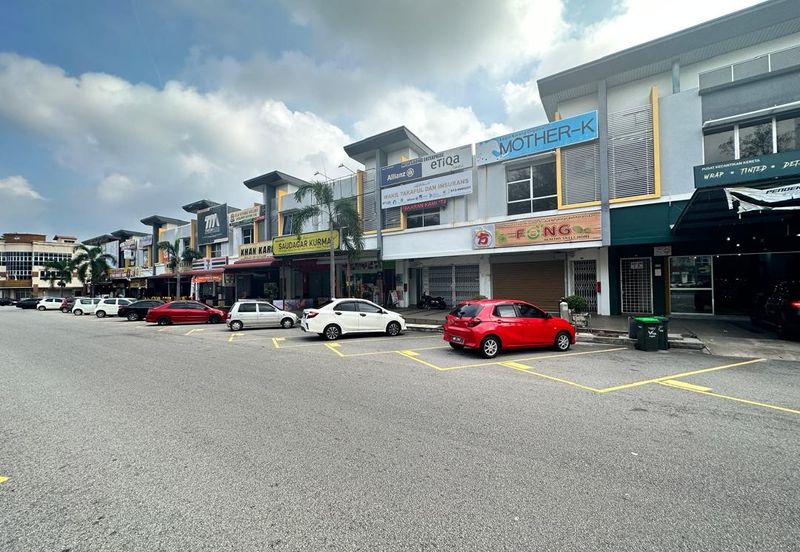 Bandar Laguna Merbok