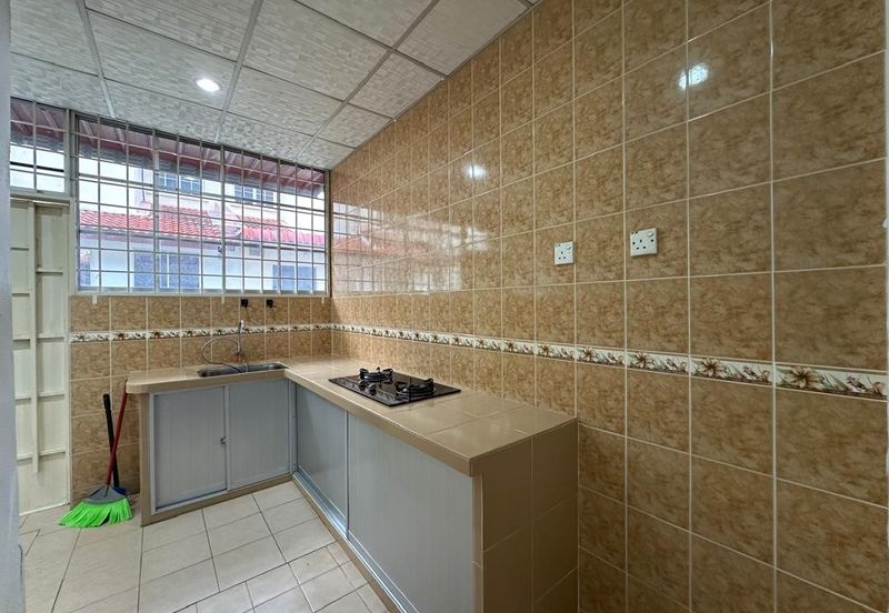 BANDAR LAGUNA MERBOK (TERES)