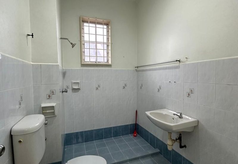 BANDAR LAGUNA MERBOK (TERES)