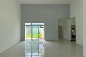 YARRA PARK WESTFIELD