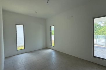 YARRA PARK WESTFIELD