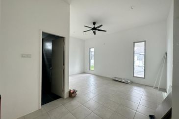 YARRA PARK WESTFIELD