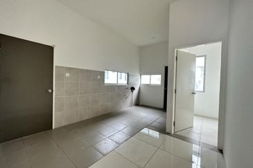 YARRA PARK WESTFIELD