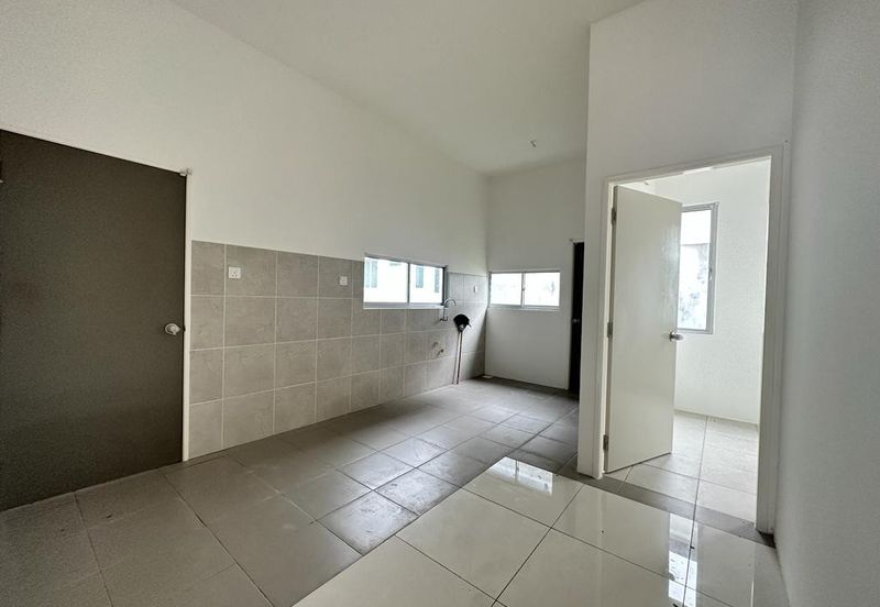 YARRA PARK WESTFIELD