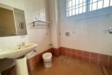 BANDAR LAGUNA MERBOK (KEMBAR)