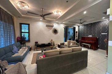 BANDAR LAGUNA MERBOK (TERES)