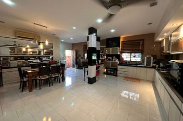 BANDAR LAGUNA MERBOK (TERES)