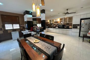 BANDAR LAGUNA MERBOK (TERES)