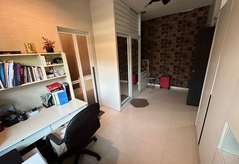 BANDAR LAGUNA MERBOK (TERES)