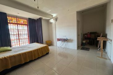 TAMAN PERMATA HILL PARK