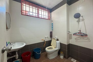 TAMAN PERMATA HILL PARK