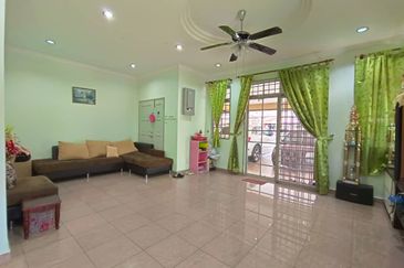 Bandar Laguna Merbok