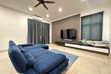 Sierra, Bukit Banyan