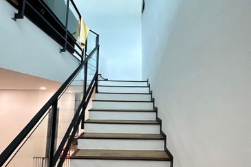 Sierra, Bukit Banyan