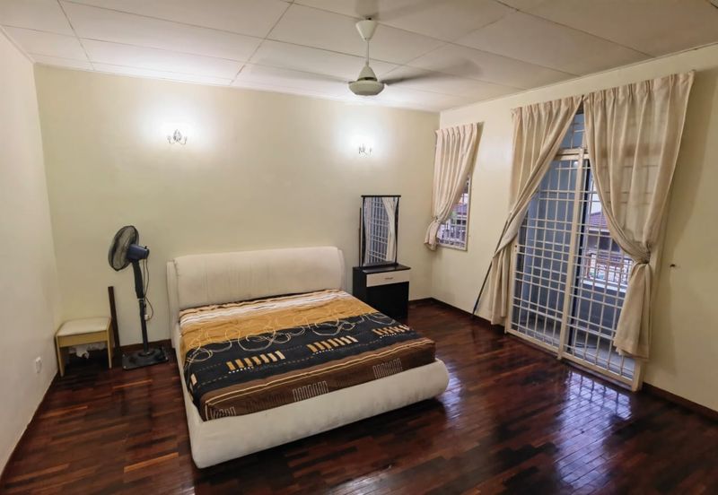 BANDAR LAGUNA MERBOK (TERES)