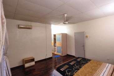 BANDAR LAGUNA MERBOK (TERES)