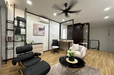 Sierra, Bukit Banyan