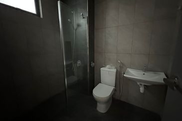 Sierra, Bukit Banyan