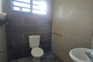 Shoplot for Rent – Jalan Niaga Simee, Ipoh