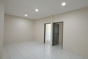 Pengkalan Near Aeon - Double Storey House for sale