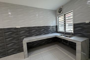 Pengkalan Near Aeon - Double Storey House for sale