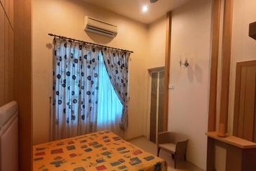 3-Storey Semi-Detached Home in Taman Pulai Mutiara