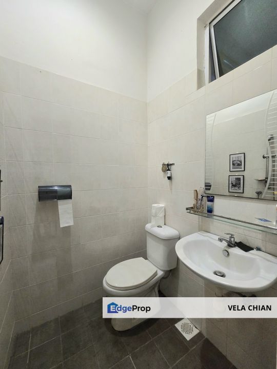 3-Storey Semi-Detached Home in Taman Pulai Mutiara, Perak, Ipoh