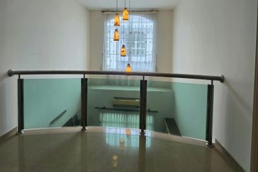 3-Storey Semi-Detached Home in Taman Pulai Mutiara