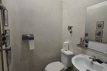 3-Storey Semi-Detached Home in Taman Pulai Mutiara