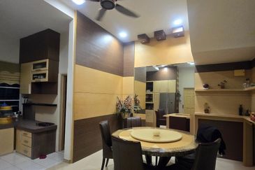 3-Storey Semi-Detached Home in Taman Pulai Mutiara