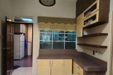 3-Storey Semi-Detached Home in Taman Pulai Mutiara