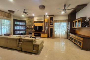 3-Storey Semi-Detached Home in Taman Pulai Mutiara