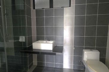 Upper East @ Tiger Lane