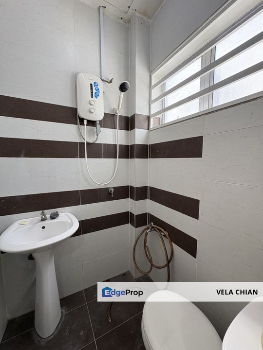 Lahat - Double Storey Intermediate House for sale, Perak, Ipoh