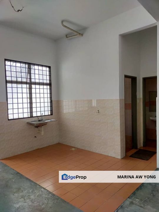 Putra Height shop, Selangor, Subang Jaya