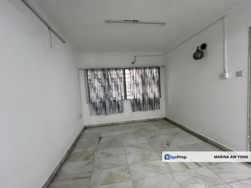 usj 2 5 rooms house, Selangor, USJ