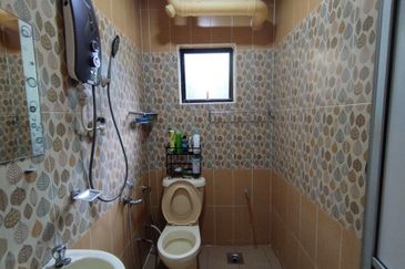 Lily & Jasmine Apartment