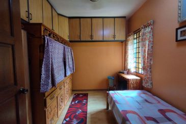 Lily & Jasmine Apartment