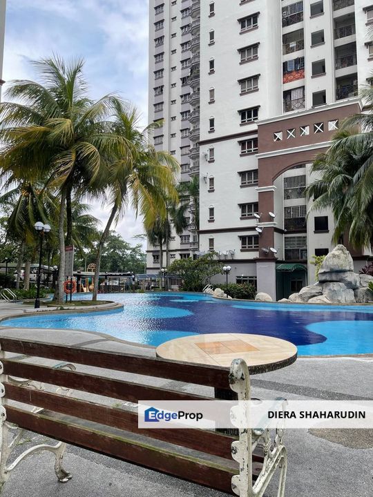 (DUPLEX UNIT) DWI MAHKOTA CONDOMINIUM, TAMPOI, Johor, Johor Bahru