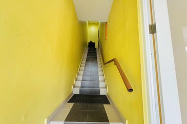 Ayer Keroh Commercial Centre