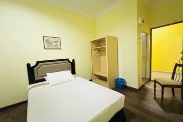 Ayer Keroh Commercial Centre