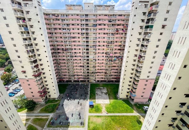 Bandar Tasik Selatan Low Cost Flat